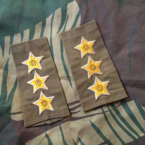 SADF era field-dress (browns) uniform Capt rank sleeves (mint pair)