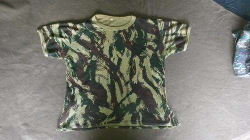 very rarely seen SA Special Forces issue Portuguese copy camo tee-shirt (large sizeused)