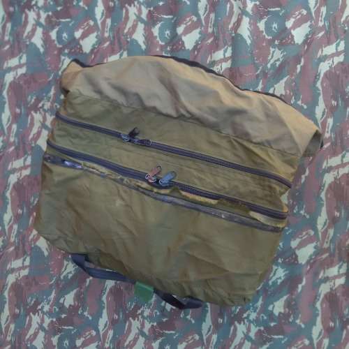 SADF era Special Forces (Recce) Niemoller olive green "deployment" para kit-bag (good used)