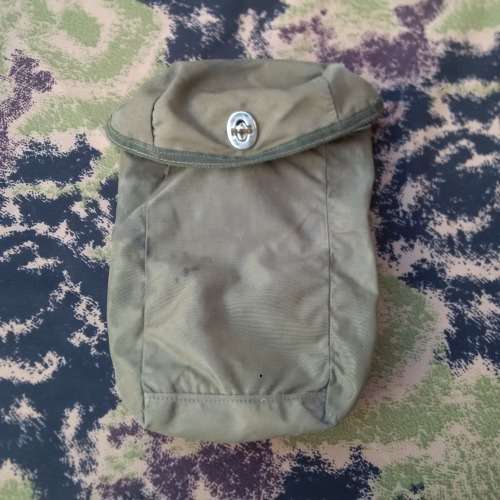 scarce SADF era pattern 80 "green" nylon Medium utility pouch (Recce used)