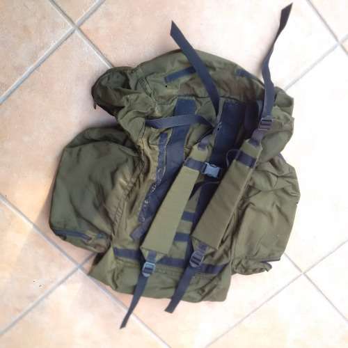 original Recce used Niemoller olive green Medium internal frame ruck-sack (damaged)