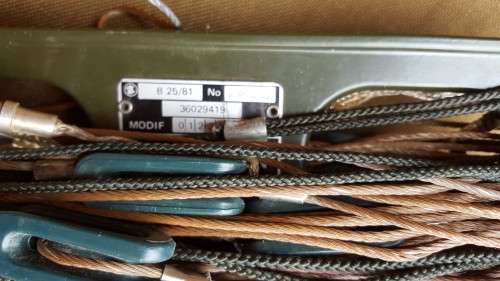SA Army used HF radio antennae sloping wire for a B25 radio - as used by SA SF for long dist comms