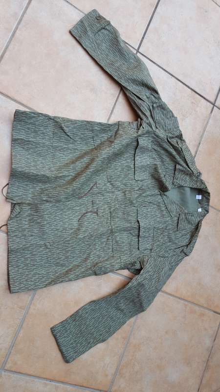 scarce big size SF (Recce) copy camo DDR falling rain "strictarn" XL bush-jacket mint - period item