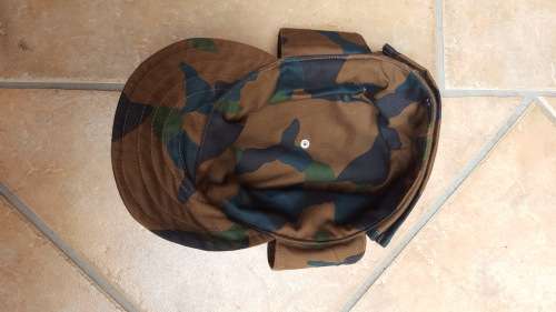 REPRO Bots Pol SSG (obsolete) "brown" camo pattern "Eastern European" style flap-cap - in size 58.