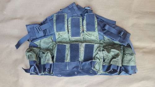 Niemoller SA SF type nylon green Executive Outcomes issue chest webbing (almost un-used)