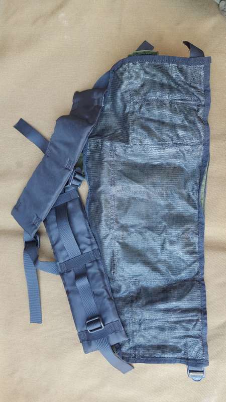 Niemoller SA SF type nylon green Executive Outcomes issue chest webbing (almost un-used)