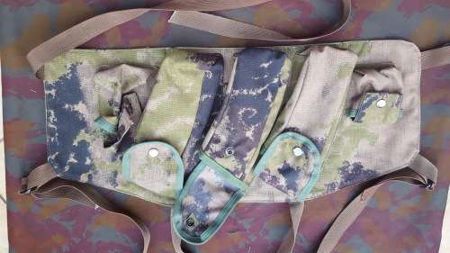 REPRODUCTION: Zim army repro AK47 (6 mags) type chest rig in "bergan" camo - new build