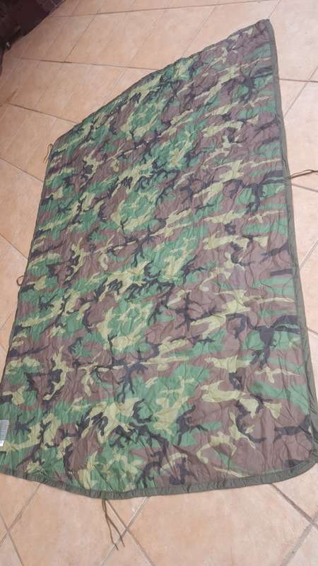 used US Army issue lightweight woodlands camo poncho liner - woobie - ideal for Southern Africa