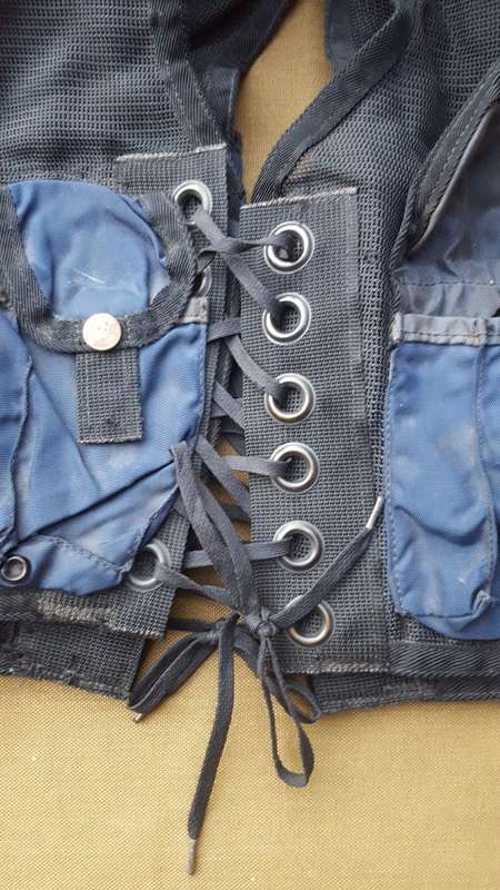 pre-1994 SAP STF blue R1 mag assault vest - adjustable - used & no damage condition