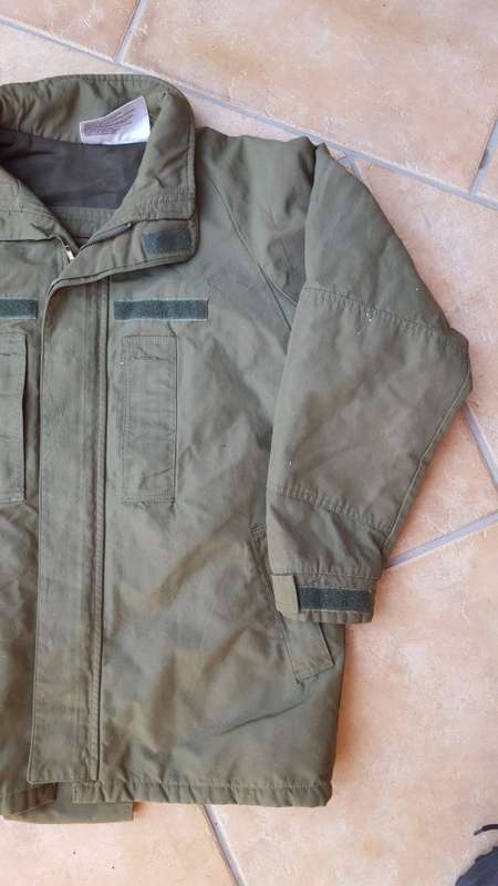 scarce SA Army issue armoured crew member fire-proof warm jacket in olive green - near mint - size L