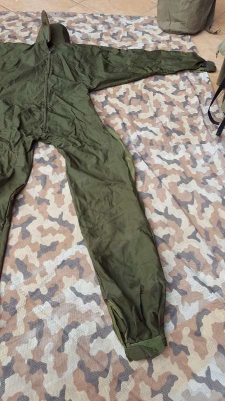 custom freefall jumpsuit - olive green nylon "Niemoller" body - ex para pathfinder item XXXL size