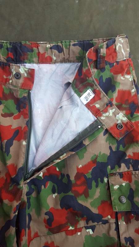 Original Swiss Taz 57 camo field-dress trousers - waist XL-XXL (size 42 inch) good used condition