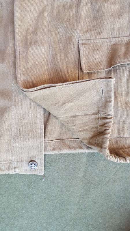 Soviet khaki "Afghanka" tropical uniform top (metal insignia) in cotton size 50 fits as a med/large
