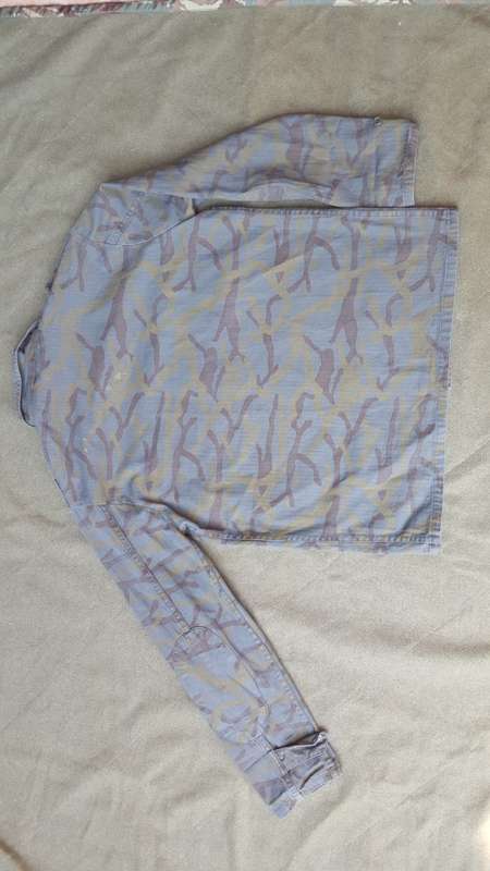 a very very rare ex SWAPO PLAN used Bulgaria made and supplied amoeba patt shirt in large size!!!