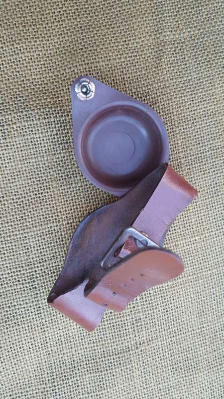 SADF "smalls" auction nr 2 - SADF era type original pvt purchase leather watch strap and cover