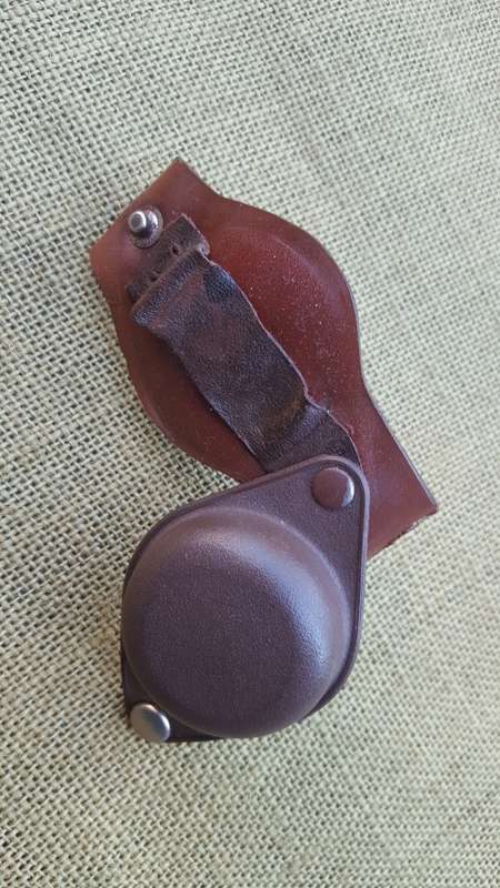 SADF "smalls" auction nr 2 - SADF era type original pvt purchase leather watch strap and cover