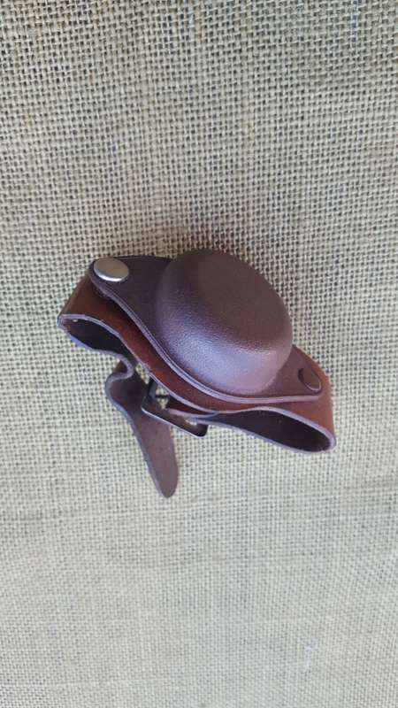 SADF "smalls" auction nr 2 - SADF era type original pvt purchase leather watch strap and cover