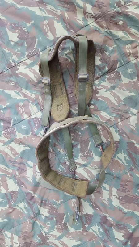 very scarce Recce/SA SF issue Niemoller style olive green patt 80 belt-kit yoke & felt-lined belt