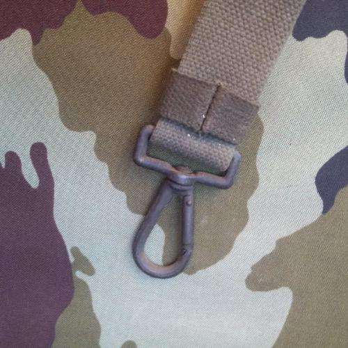 SADF era olive green patt 70/73 type cotton canvas MAG 58 LMG weapon sling in new & unused condition