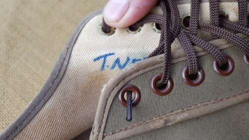 SADF era issue PT "tekkies" nutria runnng shoes aka "PF Flyers" size 10 UK & in good used condition