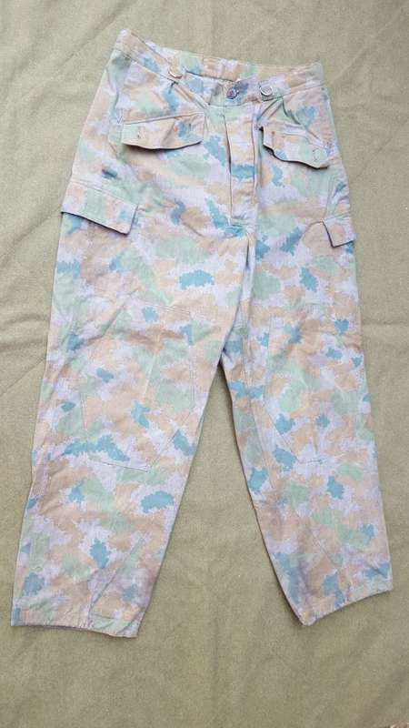 large size EG "Blumentarn" camo trousers (cold war) very good condition waist size 38 inch also used