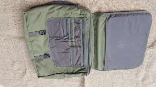 modern SANDF style issue Officer's brief-case in Pathfinder olive green nylon - lightly used intact