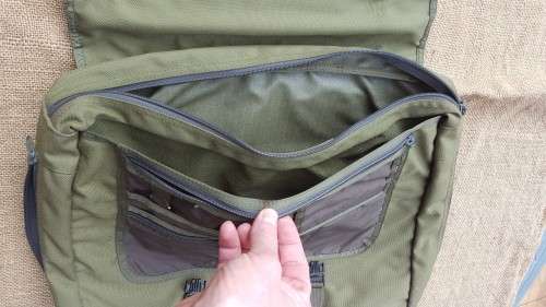 modern SANDF style issue Officer's brief-case in Pathfinder olive green nylon - lightly used intact