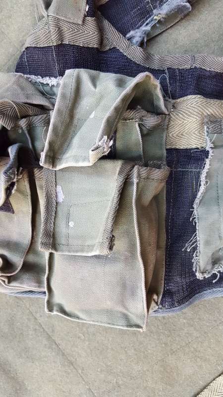 a scarce and rarely seen outside Zim - Commando Bn Battle-jacket olive green canvas - almost impossi