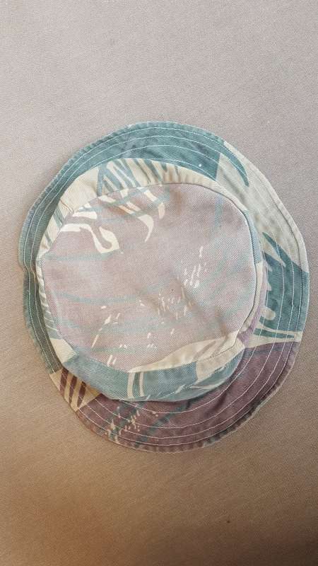 original Rhod camo bush-hat in great used condition minimal fading & size 57 (no stains/ no damage)