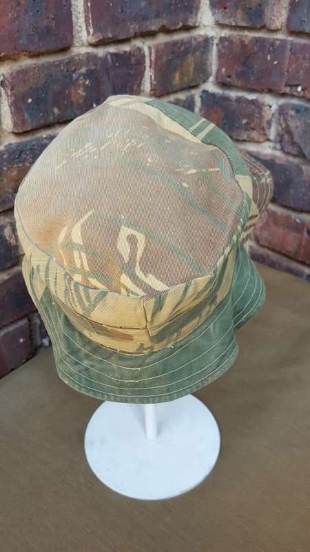 original Rhod camo bush-hat in great used condition minimal fading & size 57 (no stains/ no damage)