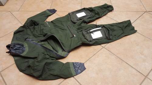 scarce & rarely seen original SADF era SAAF pilots & aircrew olive green drysuit rubber cuffs good