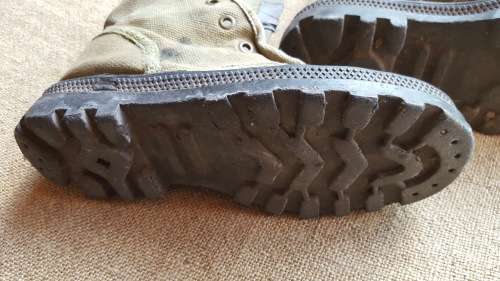 small size (UK 6 or 7?) green canvas boots as used by KOEVOET in SWA/ Angola border war era in good