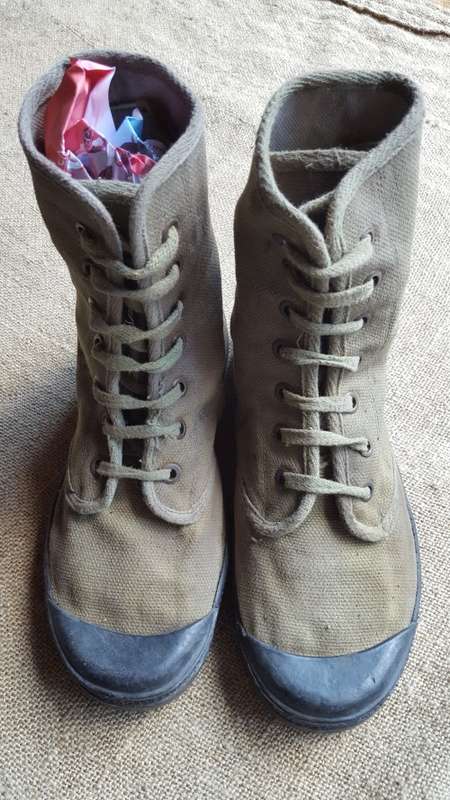 small size (UK 6 or 7?) green canvas boots as used by KOEVOET in SWA/ Angola border war era in good