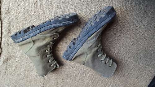 small size (UK 6 or 7?) green canvas boots as used by KOEVOET in SWA/ Angola border war era in good