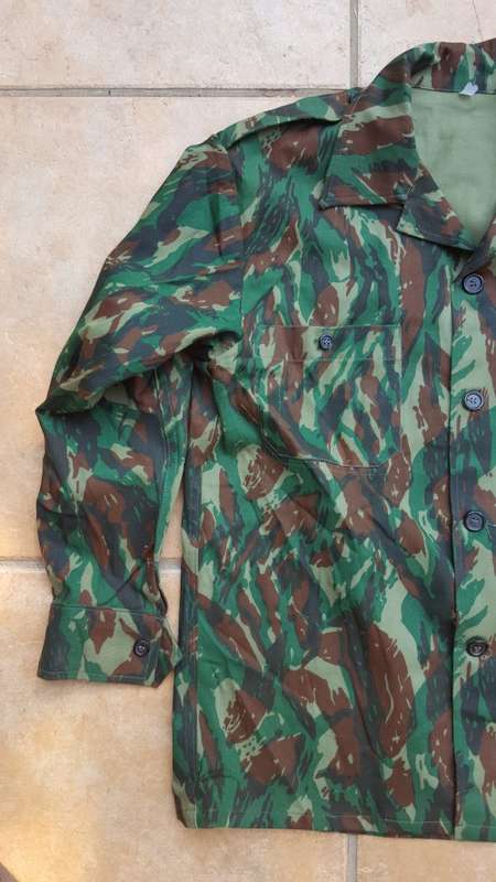 pretty scarce recce copy camo type "J" Egyptian Lizard camo l/s shirt in near mint unused condition