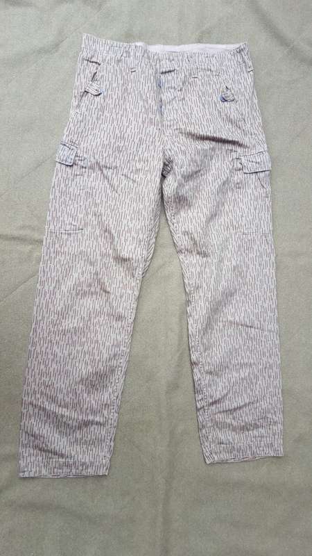 scarce Recce copy camo enemy cut Type "D" EG strichtarn falling rain camo pair of trousers mint unus