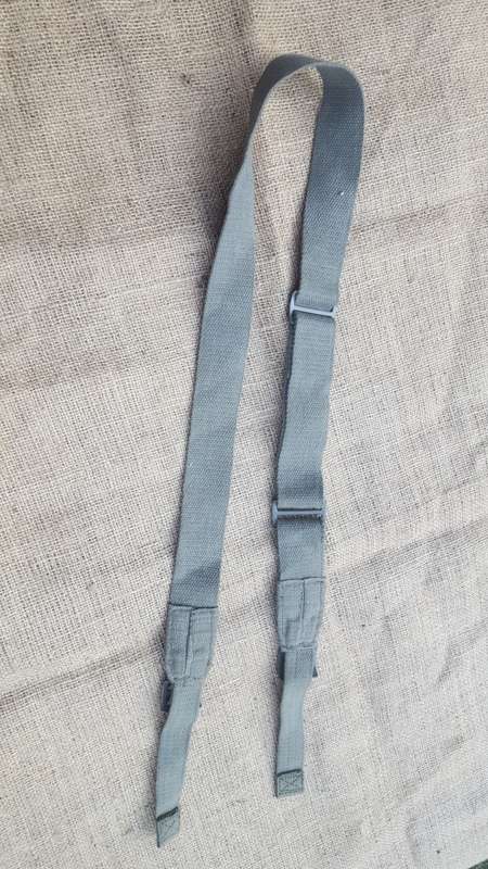 thin type patt 70/73 olive green canvas SADF era R4/ R5 weapon sling - unused mint and new condition
