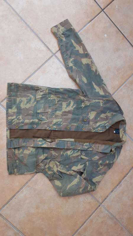 ex homelands pre-1994 TDF Transkei camo bush-jacket size medium - small hole on collar and below