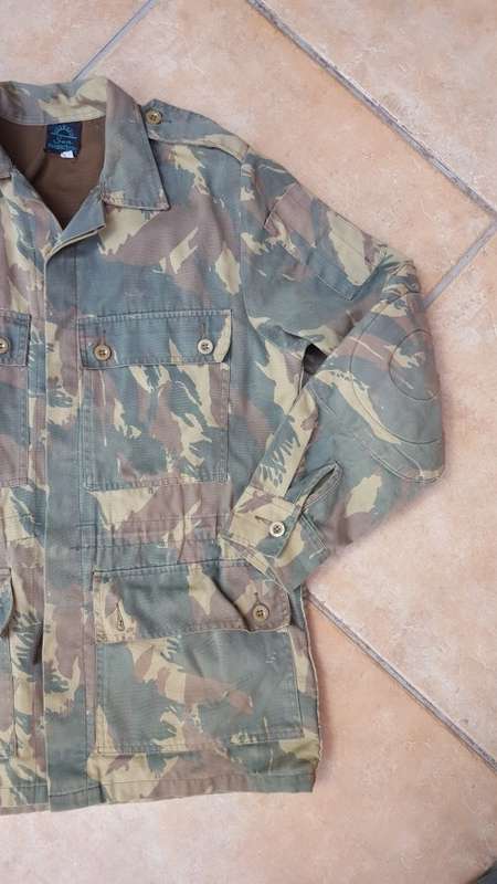 ex homelands pre-1994 TDF Transkei camo bush-jacket size medium - small hole on collar and below