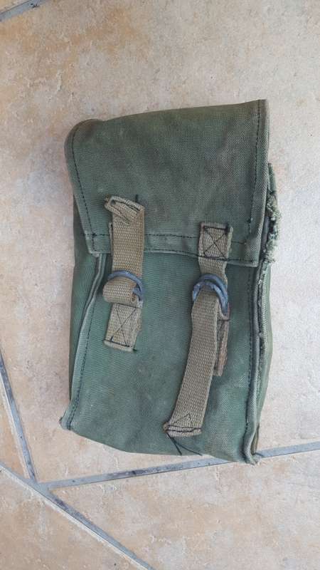 rare find -very scarce Rhodesian double strap Fardays' pvt purchase pouch very good used condition