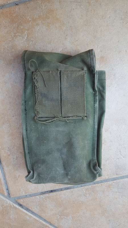 rare find -very scarce Rhodesian double strap Fardays' pvt purchase pouch very good used condition