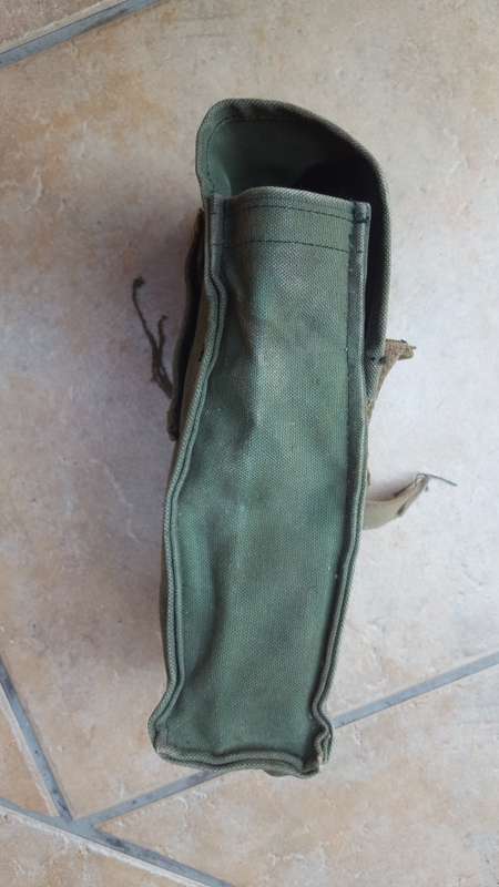 rare find -very scarce Rhodesian double strap Fardays' pvt purchase pouch very good used condition