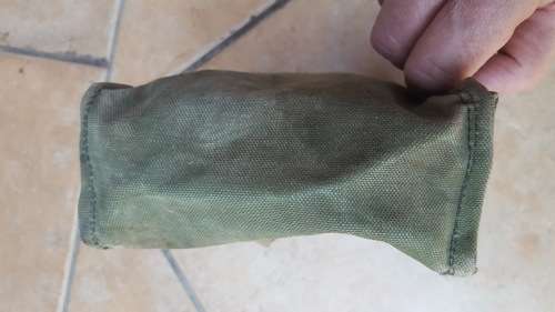 rare find -very scarce Rhodesian double strap Fardays' pvt purchase pouch very good used condition