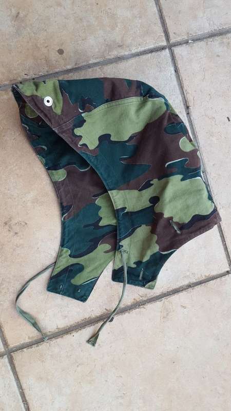 original Belgian jigsaw camo removable hood for smock - new and unused NOS no damage and bright colo