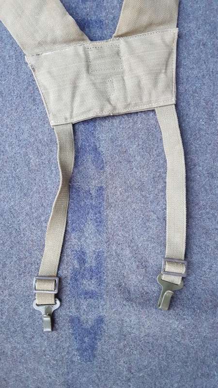 good used condition SADF era patt 61/64 webbing yoke - ideal as a Patt 69 Rhod stand-in piece ;-)