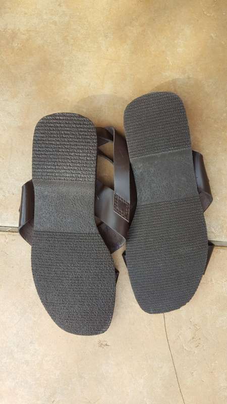 new unused size "270" (UK9) SADF era issue leather sandals very similar to type used in WW2/ LRDG