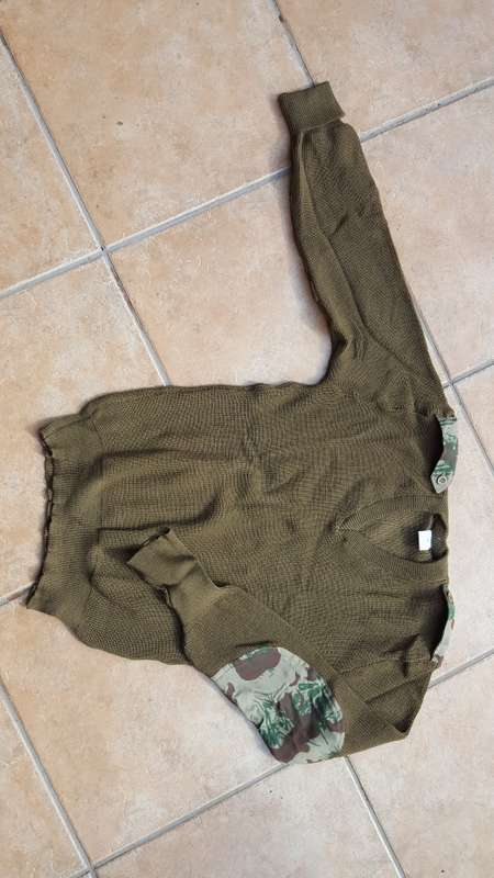 pre-94 Unused & Mint size XL (117cm) SAP era issue 80% wool jersey camo accents sealed - dated `91