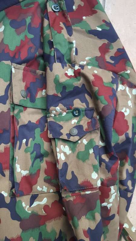lovley XL mint & unworn Swiss mil surplus Taz 57 (dd 1990) '83 type with more brown - l/s jacket top