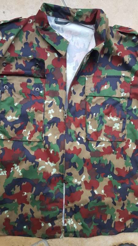 lovley XL mint & unworn Swiss mil surplus Taz 57 (dd 1990) '83 type with more brown - l/s jacket top