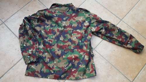 lovley XL mint & unworn Swiss mil surplus Taz 57 (dd 1990) '83 type with more brown - l/s jacket top